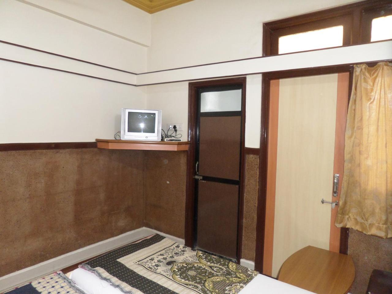 נאסיק Hotel Padma מראה חיצוני תמונה