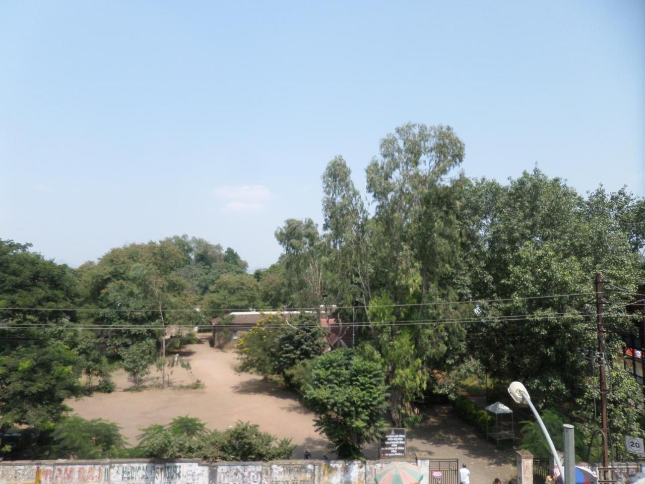 נאסיק Hotel Padma מראה חיצוני תמונה